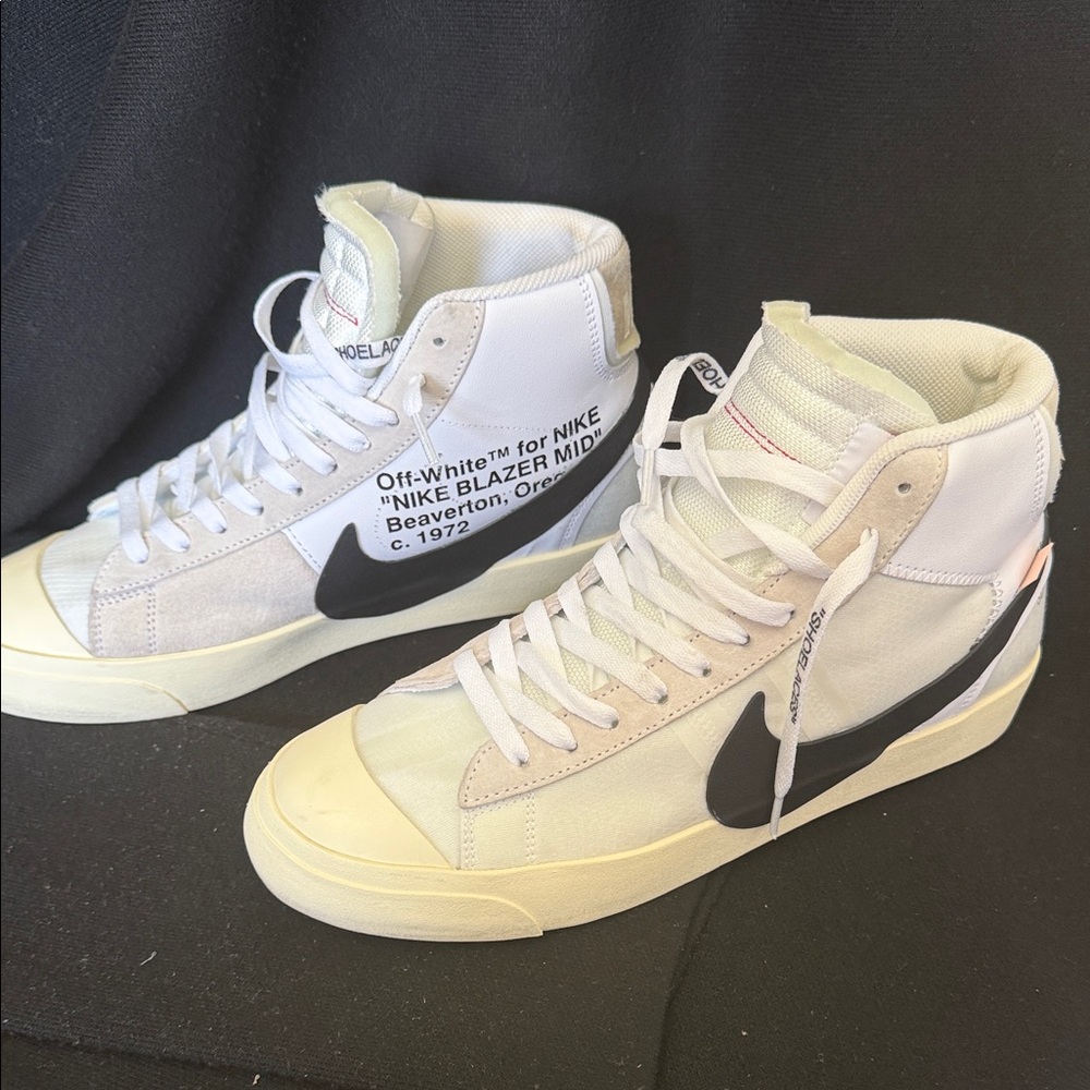Men’s Nike Blazer Mid with Black Swoosh Size 10